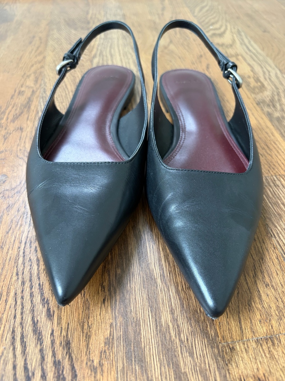 Vince Black Leather Pointed Slingback Mules with Burgundy Insole - Picture 4 of 4
